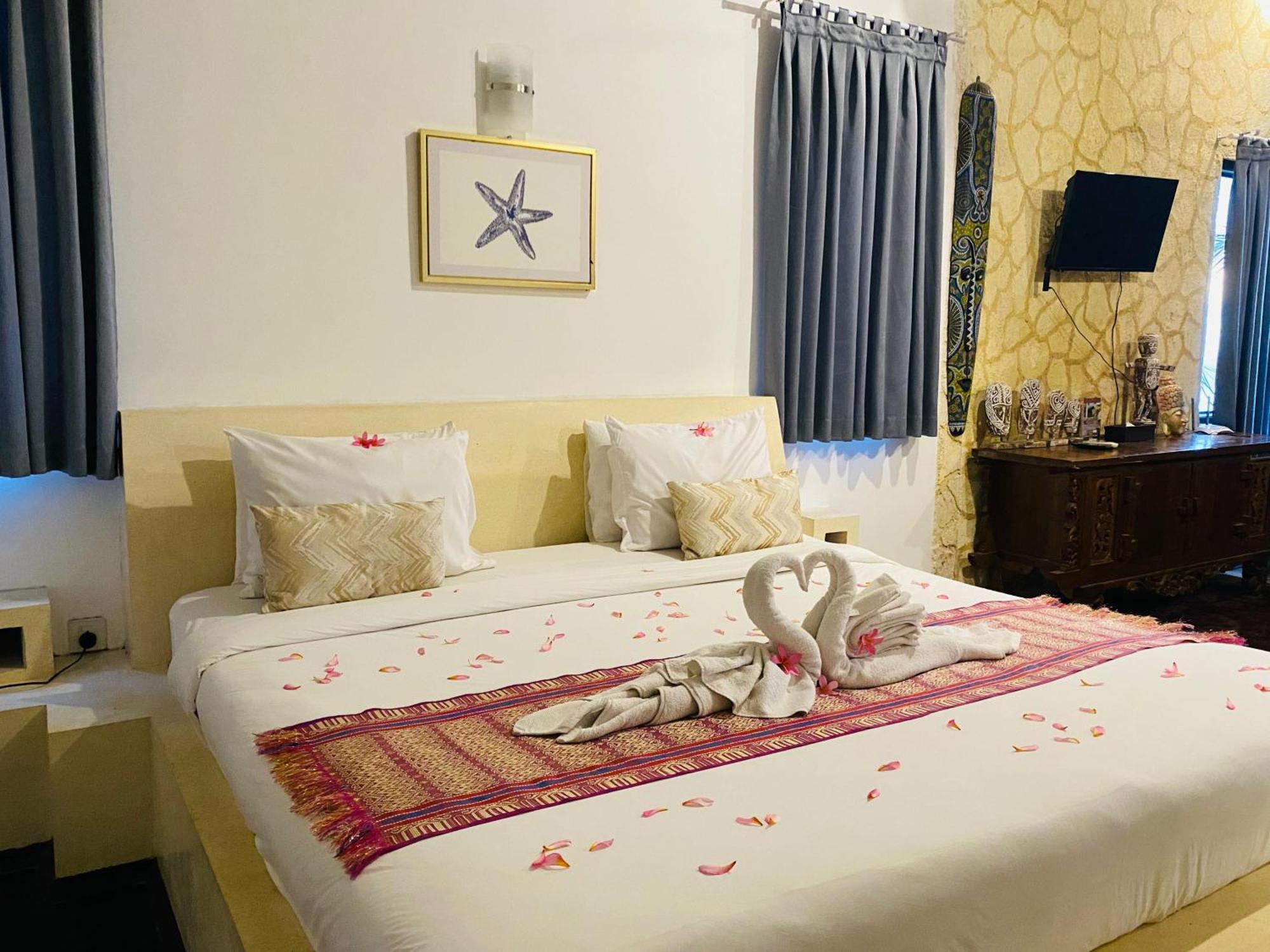 Villa Umbrella Lombok Senggigi Ngoại thất bức ảnh